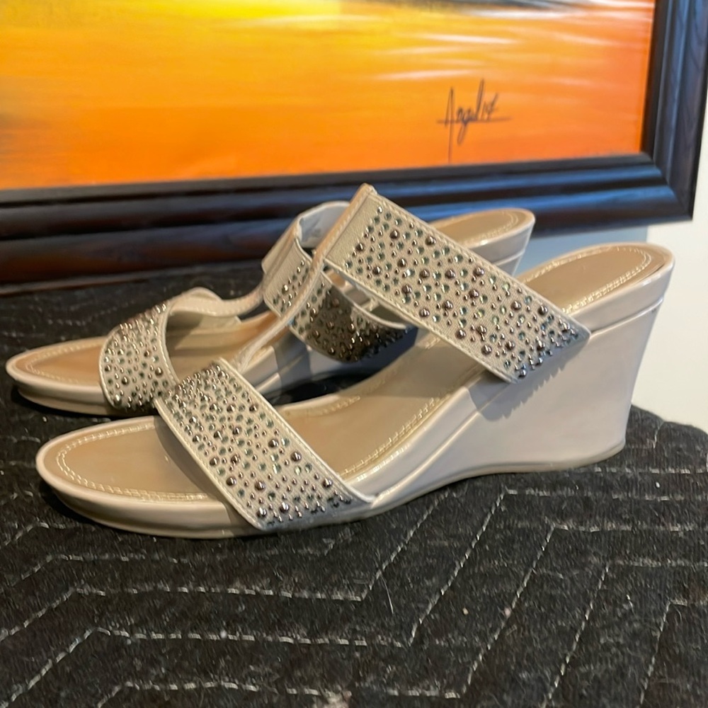 3” Tan Wedge